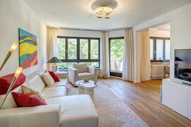 Appartement meublé de 3 pièces, comme neuf, à Zorneding