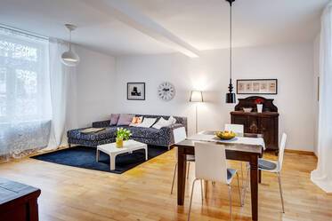 Munich-Neuhausen : Appartement de 2 pièces meublé de façon moderne