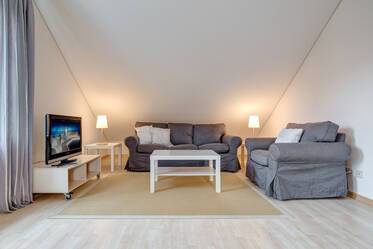 Appartement sous les toits sympa et meublé à Harlaching