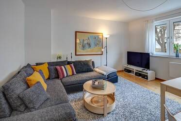 Appartement beau et meublé à Sendling
