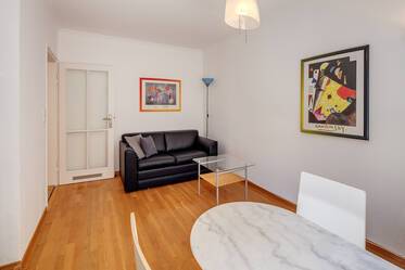 Appartement très beau et meublé à Schwabing