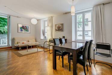 Appartement beau et meublé à Neuhausen