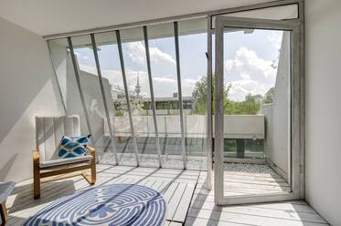 Appartement très beau et meublé à Olympiadorf
