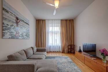 Appartement très beau et meublé à Maxvorstadt