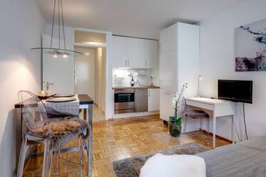 Studio beau et meublé à Schwabing