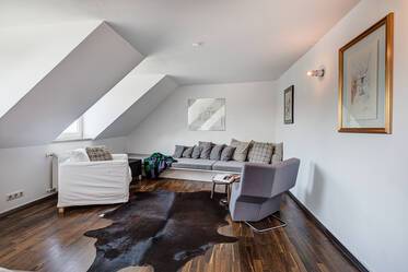 Location d&#039;un appartement meublé sur le toit d&#039;une terrasse dans un grand quartier