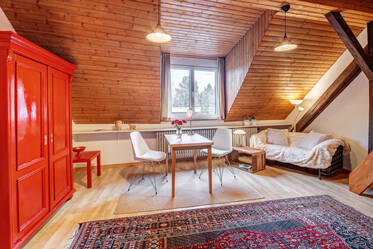 Charmant appartement d'une pièce et demie dans un immeuble d'époque, à Munich-Solln