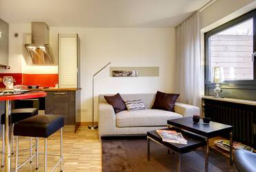 Élégant appartement simple avec balcon