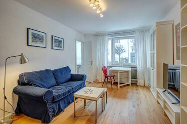Appartement très beau et meublé à Schwabing