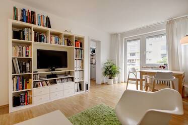 Appartement beau et meublé à Neuhausen