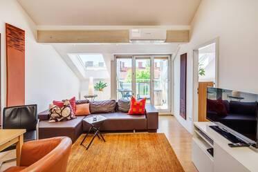 Appartement sous les toits meublé à Giesing