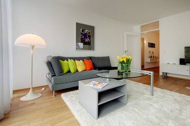 Appartement très beau et meublé à Obermenzing