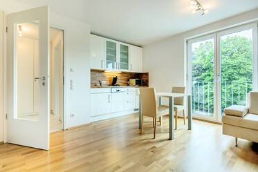 Appartement très beau et meublé à Sendling