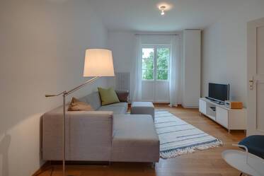 Appartement très beau et meublé à Schwabing