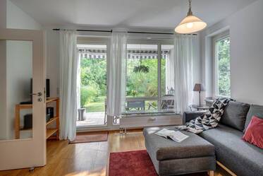 Appartement avec jardin très beau et meublé à Oberföhring