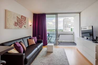 Studio très beau et meublé à Arabellapark
