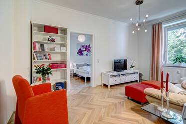 Bel appartement historique donnant sur la cour