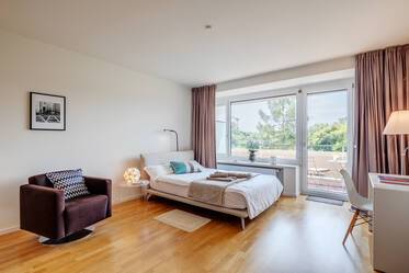Appartement sous les toits très beau et meublé à Solln