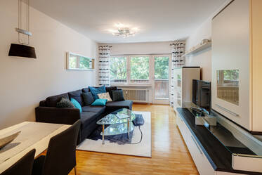 Appartement très beau et meublé à Sendling