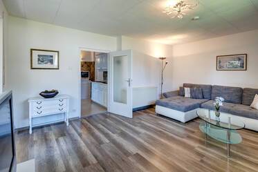 Appartement beau et meublé à Fasangarten