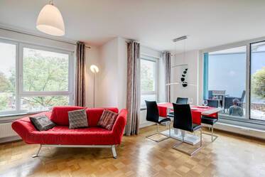 Appartement avec terrasse sur le toit très beau et meublé à Kirchtrudering