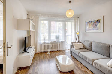 Appartement meublé d'une chambre et demie près de la station de métro Milbertshofen