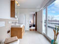 appartement sous les toits München Am Hart 02 salle de bain 10425