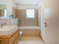 appartement sous les toits München Am Hart 01 salle de bain 10439