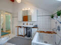 appartement style maisonnette avec mezzanine Tutzing 04 salle de bain 10604