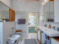 appartement style maisonnette avec mezzanine Tutzing 05 salle de bain 10604