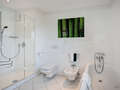 appartement avec terrasse sur le toit München Bogenhausen 01 salle de bain 10781
