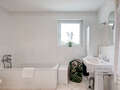 appartement avec terrasse sur le toit München Bogenhausen 02 salle de bain 10781