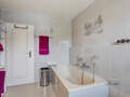 maison mitoyenne placée au milieu de la rangée München Moosach 04 salle de bain 11852