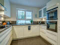 maison mitoyenne placée au milieu de la rangée Baldham Vaterstetten 01 cuisine 12473