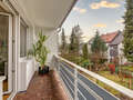 maison mitoyenne placée au milieu de la rangée Baldham Vaterstetten 01 balcon 12473