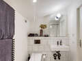 appartement style maisonnette avec mezzanine München Herzogpark 02 salle de bain 12527
