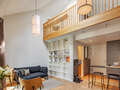 appartement style maisonnette avec mezzanine München Herzogpark 07 pièce à vivre 12527