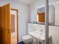 appartement sous les toits München Obermenzing 02 salle de bain 12904