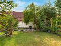 maison mitoyenne placée au milieu de la rangée Garching 02 jardin 13131