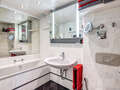 appartement style maisonnette avec mezzanine Unterföhring 02 salle de bain 13159