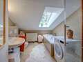 appartement sous les toits Inning am Ammersee 01 salle de bain 13224