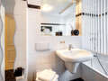 appartement style maisonnette München Lerchenau 02 salle de bain 13603