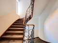 appartement München Ludwigsvorstadt 01 escalier dans l‘immeuble 14674