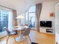 appartement sous les toits München Neuhausen 04 pièce à vivre 14695