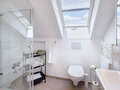 appartement sous les toits München Daglfing 01 salle de bain 14852