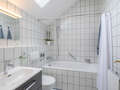 maison mitoyenne placée au milieu de la rangée München Untergiesing 01 1ère salle de bain 14900