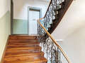 appartement style maisonnette München Haidhausen 01 escalier dans l‘immeuble 14963