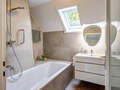 appartement sous les toits München Harlaching 01 salle de bain 14993