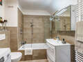 appartement sous les toits Unterschleißheim 01 salle de bain 15029