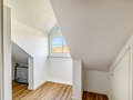 appartement sous les toits Unterschleißheim 02 débarras 15029